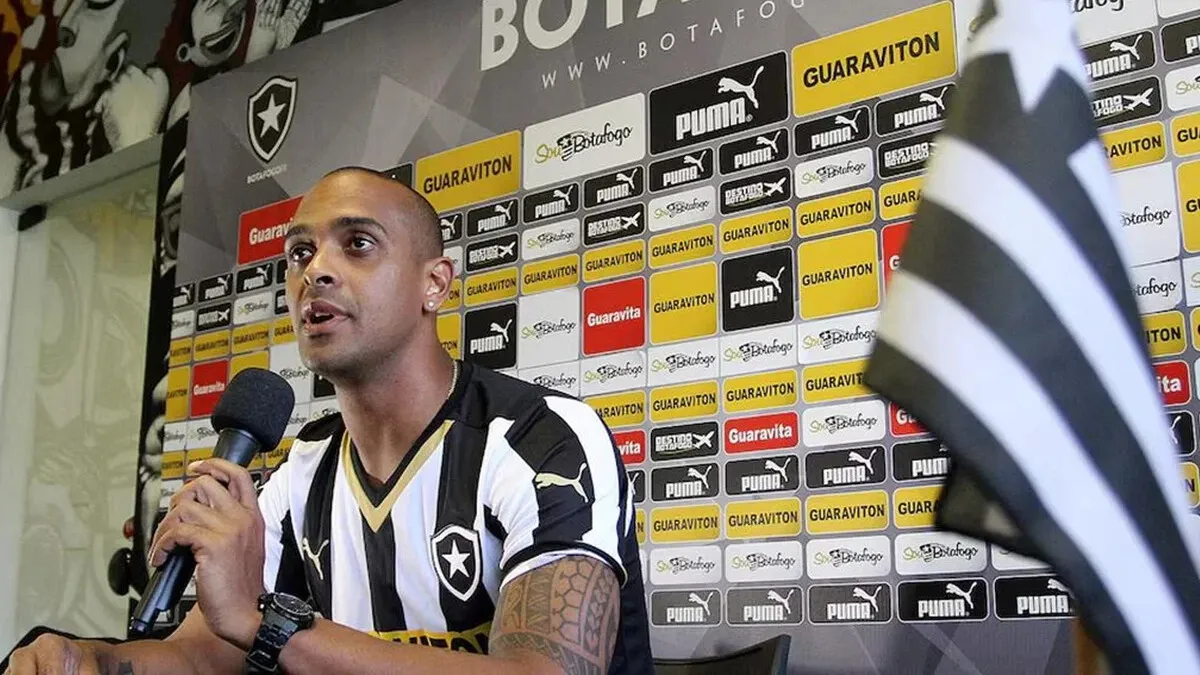 Tássio defendeu o Botafogo em 2015
