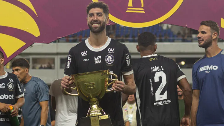 Léo Andrade busca recuperar espaço no time titular