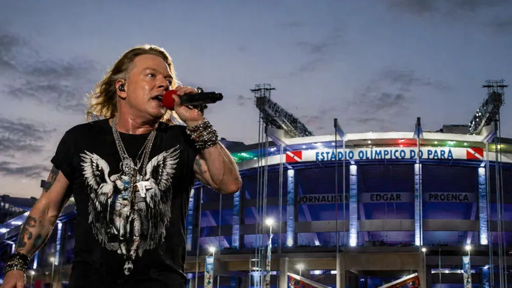 Desde as primeiras horas do dia, fãs já se concentravam em frente ao estádio Mangueirão.