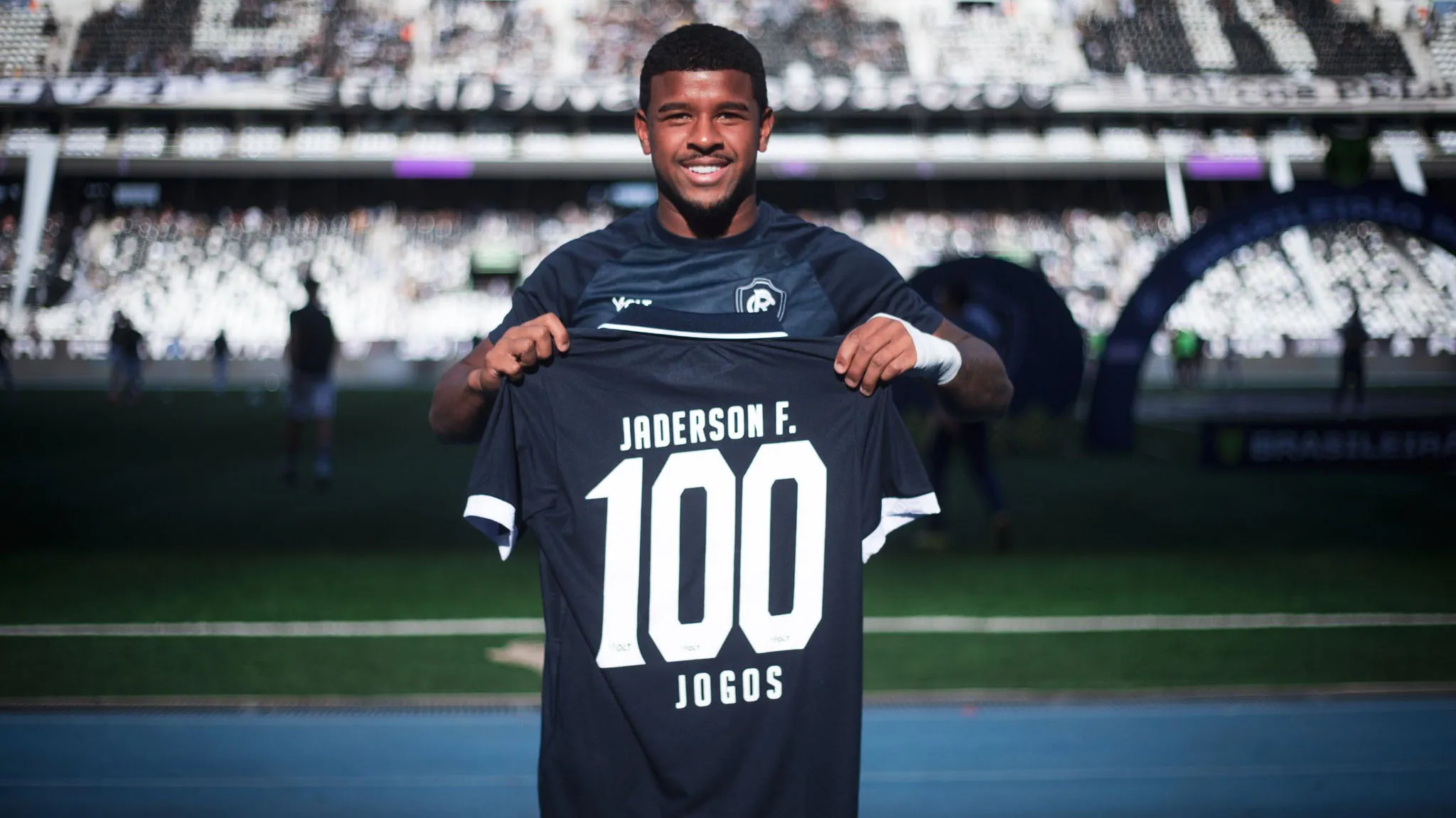 Jáderson faz história no Clube do Remo: 100 jogos com a camisa azulina