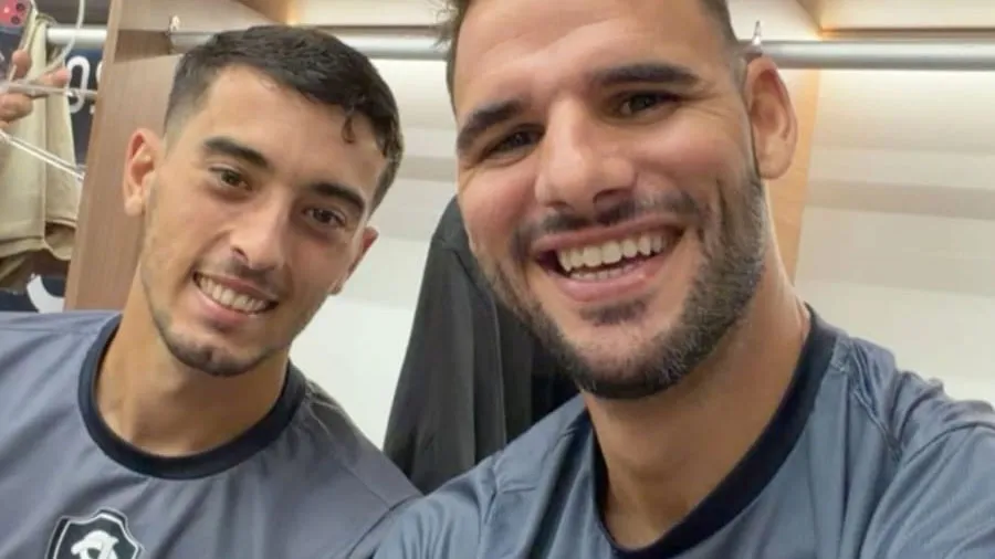 O uruguaio Franco Catarozzi e o grego Panagiotis Tachtsidis, autores dos gols, voltaram a ganhar destaque no Remo