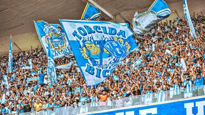 Torcida do Paysandu no Mangueirão