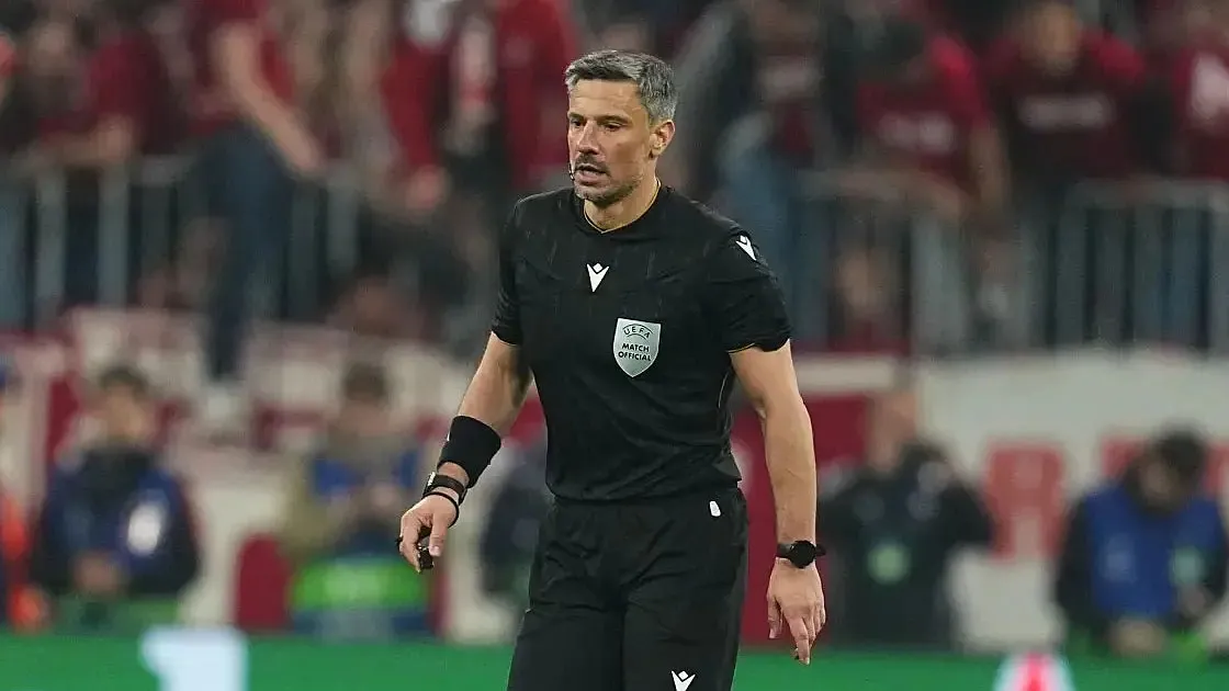 Descubra a intrigante trajetória de Slavko Vinčić, o árbitro do Brasil na Copa do Mundo 2026.