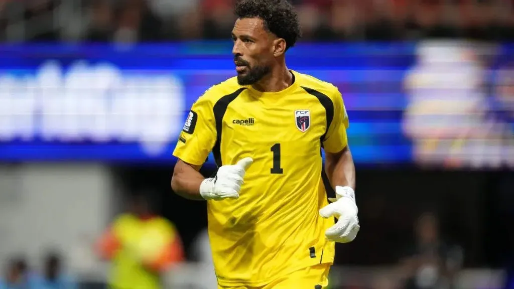 Imagem ilustrativa da notícia: Colo-Colo anuncia contratação do goleiro Vozinha após destaque na Copa