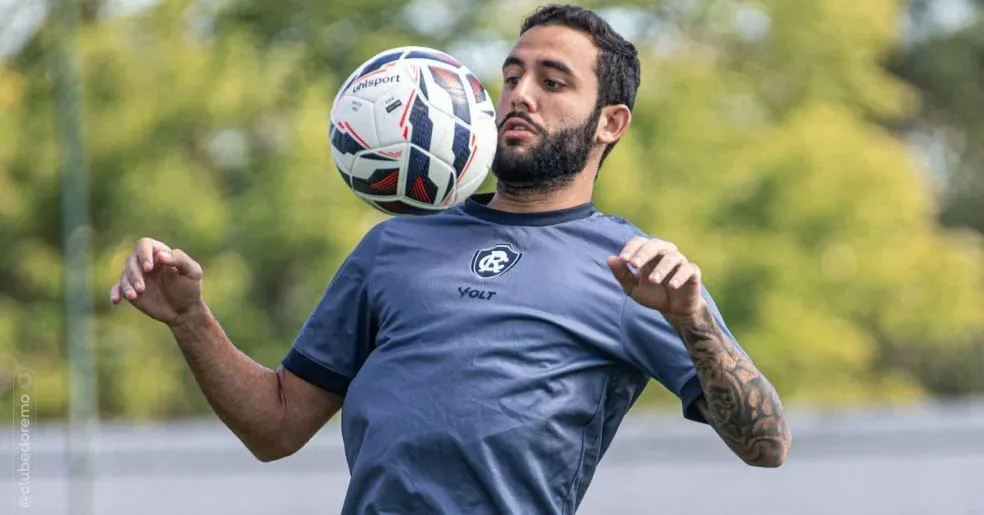 Marcelinho é dúvida para o duelo contra o Botafogo.