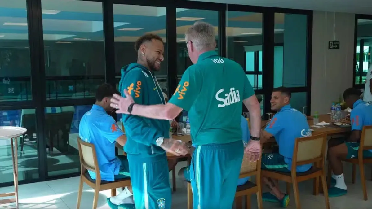 Neymar fora do treino da seleção brasileira para a Copa do Mundo.