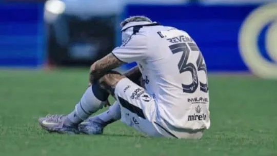 Diego Hernández no Remo: futuro incerto e negociações frias.