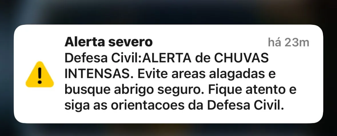 Alerta emitido pela Defesa Civil durante a chuva deste sábado (2)