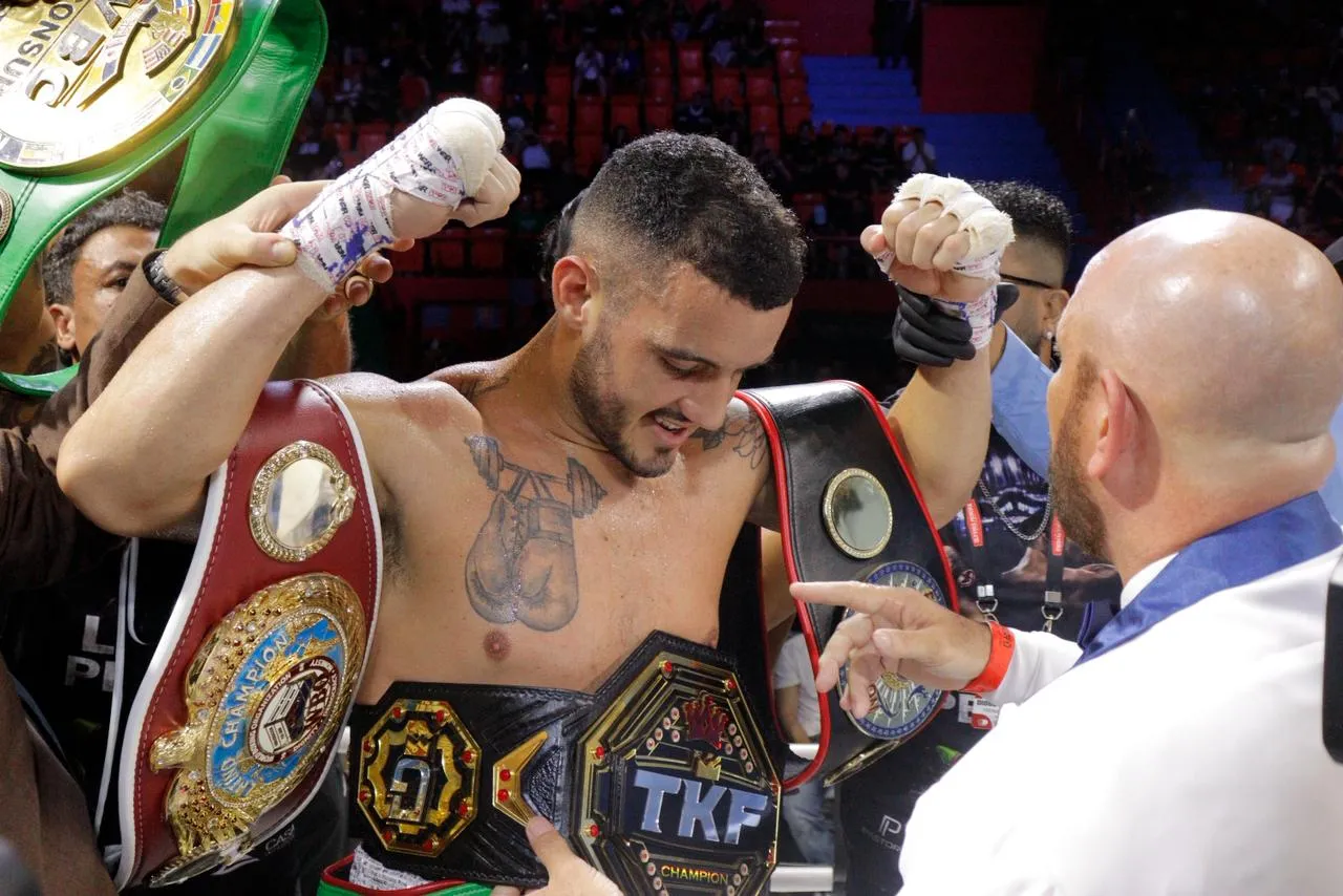 Os cinturões foram conquistados durante o The King Fight 2, em Belém.