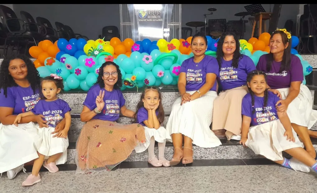 A Escola Biblíca de Férias é um momento para crianças estudarem o evangelho de Cristo e se divertir com brincadeiras e gincanas.