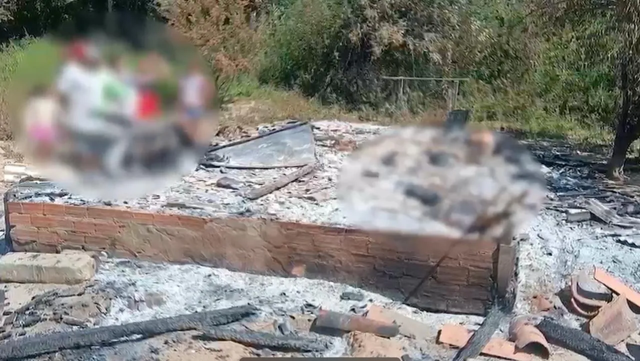 Quando o Corpo de Bombeiros chegou ao local a casa já havia sido consumida pelas chamas