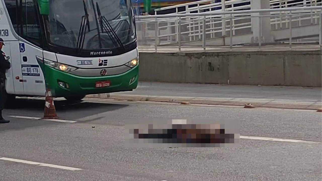 Após a colisão, a vítima bateu a cabeça no chão e morreu ainda no local.