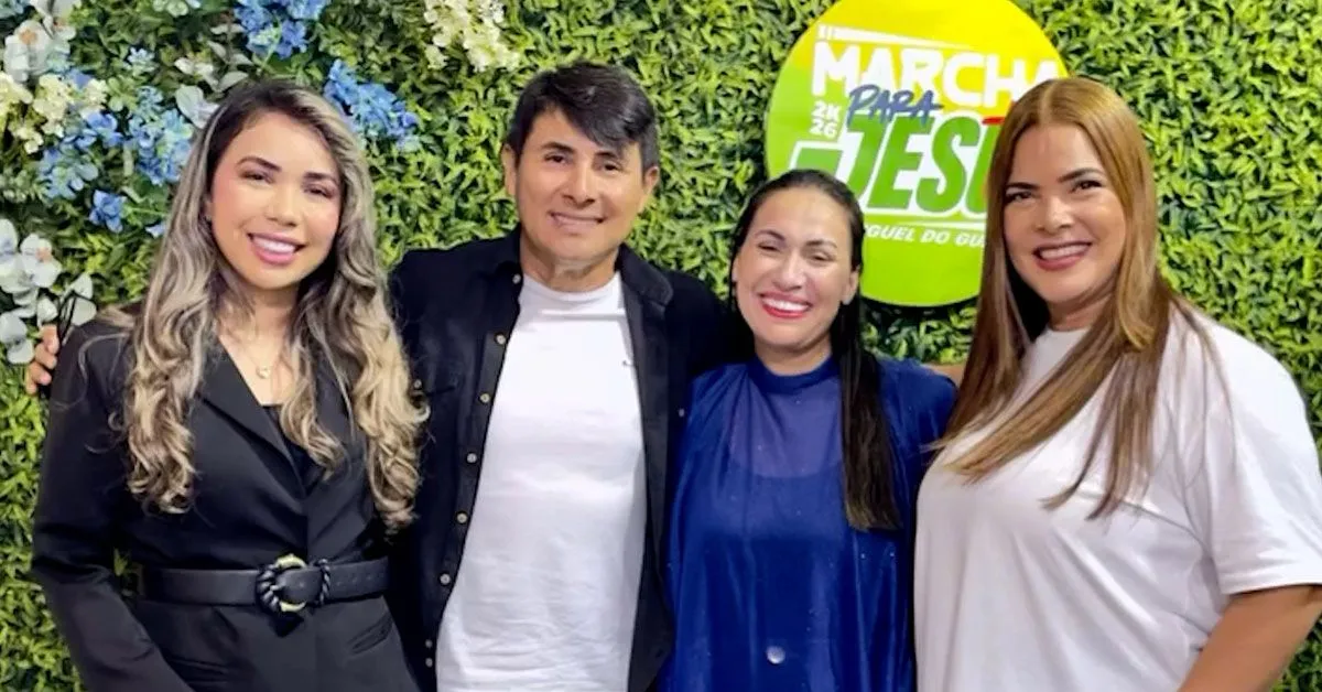Na gravação, Lenne aparece cantando e dançando ao lado de Mylla Karvalho e Robertinho do Pará