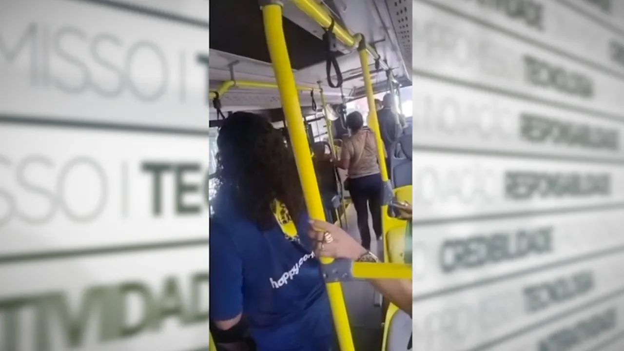 O homem desceu do ônibus e fugiu pela Avenida Almirante Barroso, em Belém.