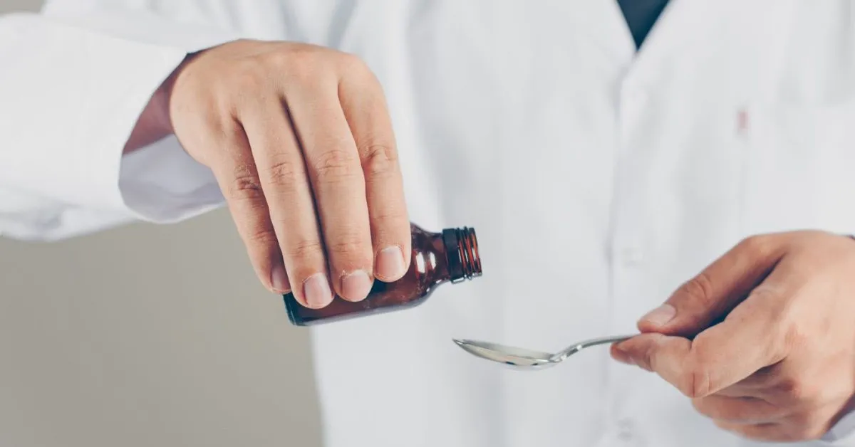 A substância conhecida como clobutinol é amplamente utilizada na formulação de xaropes no Brasil