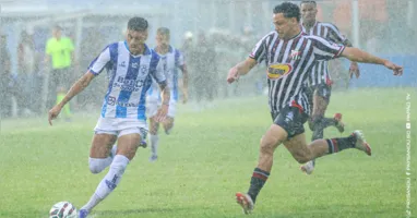 Em jogo que chegou a ser interrompido pela chuva, o Paysandu venceu o Anápolis por 2 a 1.