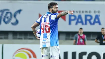 O volante está no Paysandu desde o início de 2025 e soma 36 partidas com a camisa bicolor.