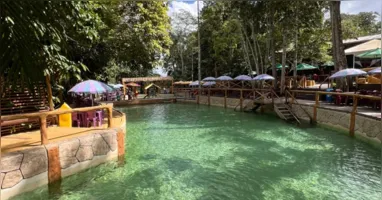 Das praias de água doce de Mosqueiro e Outeiro aos balneários cercados por igarapés e piscinas naturais, a Região Metropolitana de Belém reúne diversas opções para quem deseja aliviar o calor do verão amazônico sem precisar viajar para longe da capital.