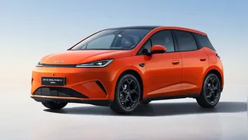 Descubra tudo sobre o BYD Dolphin G híbrido flex, que chega ao Brasil em 2027. Veja detalhes e equipamentos do novo modelo.