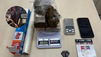 Ação ocorreu no Setor Aripuanã durante patrulhamento tático; balança de precisão e materiais para embalagem também foram recolhidos.