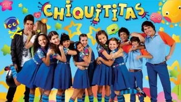 Cena da novela infantil do SBT, gravada em 2014, viralizou nas redes sociais ao cravar o placar exato de 2 a 1 e a dinâmica da partida.