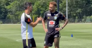 Neymar deu mais um passo em sua recuperação e pela primeira vez realizou atividades no gramado desde que se apresentou à Seleção Brasileira para o Mundial.