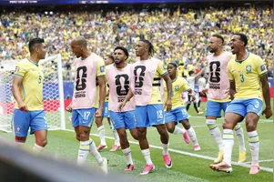 Em um jogo emocionante, Brasil vence Japão por 2 a 1 e classifica para as oitavas da Copa.