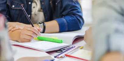 Universidade Federal da Bahia (Ufba) publicou um novo edital de concurso público para contratação de professores. Veja como se inscrever!