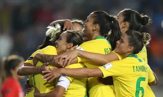 A copa do mundo feminina ocorre no Brasil entre junho e julho de 2027.
