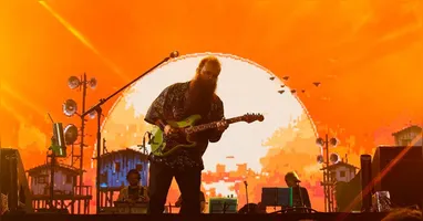 Para o festival, Félix Robatto promete um repertório com músicas autorais e clássicos da música latino-amazônica caribenha.