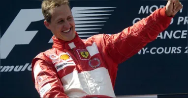 Atualmente, Michael Schumacher recebe assistência médica permanente em suas residências na Suíça e em Maiorca, na Espanha.