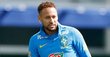 Neymar se lesionou na partida do Santos contra o Curitiba, no último dia 17 de maio.