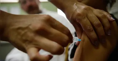 A vacina contra o HPV faz parte do Calendário Nacional de Vacinação.