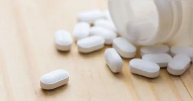 Todos os medicamentos pertencentes ao lote deverão ser retirados de circulação.