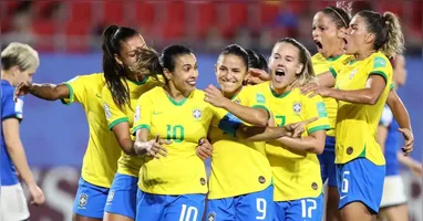 Marta desfalcou o time no primeiro jogo, mas já está recuperada de lesão.