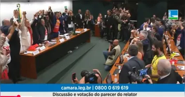 Plenário da Câmara dos Deputados durante votação da PEC que propõe o fim da escala de trabalho 6x1.