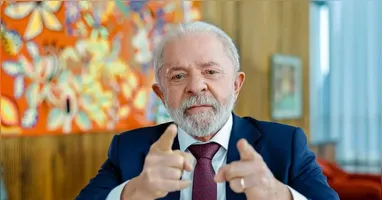 Lula divulgou nota oficial reforçando combate às facções criminosas e criticando viagens da família Bolsonaro aos Estados Unidos.