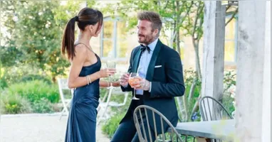 Victoria e David Beckham comemoraram a data com homenagens românticas nas redes sociais.
