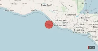 Equipes da Defesa Civil avaliam possíveis danos após forte terremoto no sul do México.