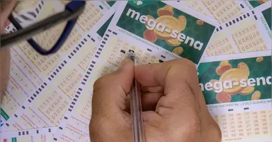 Os apostadores de desejam jogar mais uma vez e tirar a sorte grande, têm até as 19h de terça-feira (14) para realizarem seus jogos.