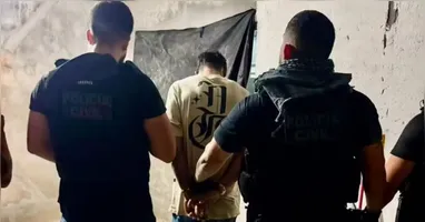 O investigado, identificado como Pedro Henrique Sales, estava escondido em uma casa em construção em Simões Filho, na Região Metropolitana de Salvador.