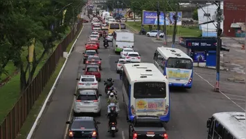 Atualização sobre o trânsito na BR-316 para Belém neste domingo (19/07) e dicas de transporte público.