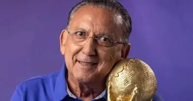 Por conta do procedimento, o apresentador não esteve à frente do programa Galvão FC da última segunda-feira (04).