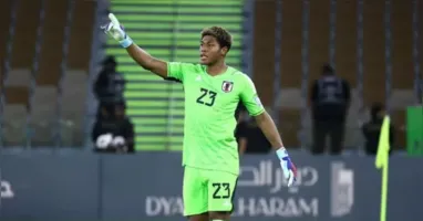 Zion Suzuki, goleiro do Parma e da seleção japonesa, chega à reta final da preparação para a Copa do Mundo de 2026 como um dos nomes de confiança do Japão.
