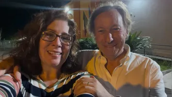 Em tom emocionado, Zambelli relatou que recebeu aplausos de outros detentos no momento em que deixou a unidade prisional.