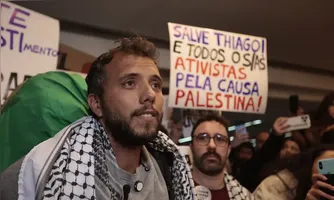 Ativista está preso em Israel desde abril.