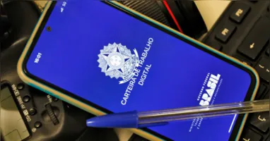 Carteira de Trabalho Digital permite consultar valores, calendário e situação do abono salarial PIS/Pasep diretamente pelo celular.