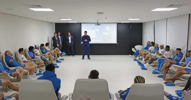 Jogadores conheceram as novas regras que estarão na Copa do Mundo e depois serão implementadas nos campeonatos