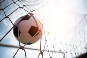 Campeonato brasileiro, futebol feminino e campeonatos internacionais tem jogos importantes neste domingo (26).