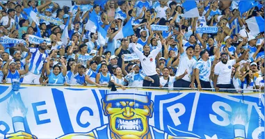 Fiel fez a festa e o Papão saiu na frente da decisão